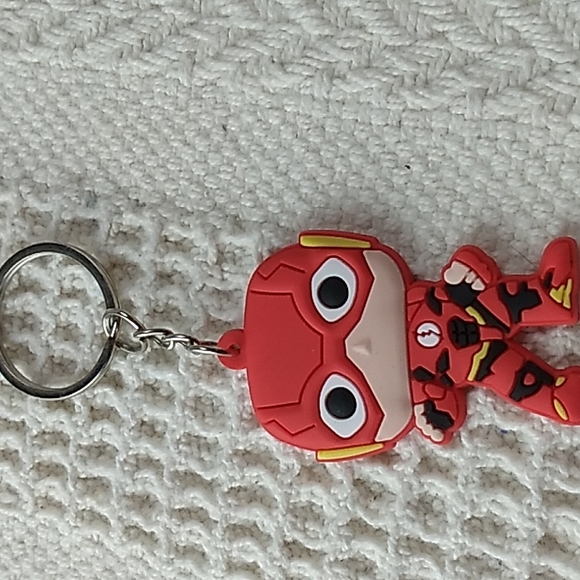 5 Super Heros Key Chains Premium Material & Safe PVC Lot # 9 - Picture 5 of 7